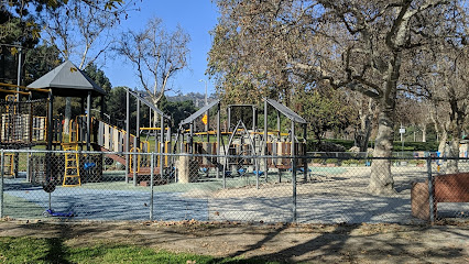 Playground, Los Ángeles