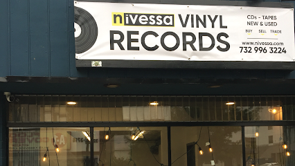 Nivessa Vinyl Records Store (on Pico), Los Ángeles