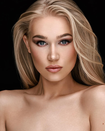 Edgar Saenz - Hairstylist & Makeup Artist .Glam On-Location services