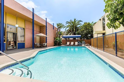 Days Inn Hotel by Wyndham Los Angeles LAX Airport