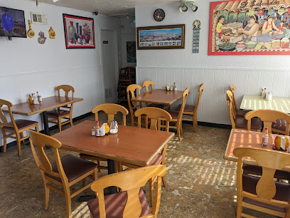 Restaurante Y Pupuseria El Maná
