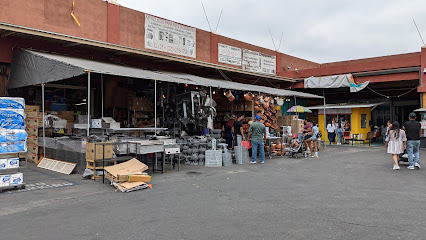 El Faro Plaza