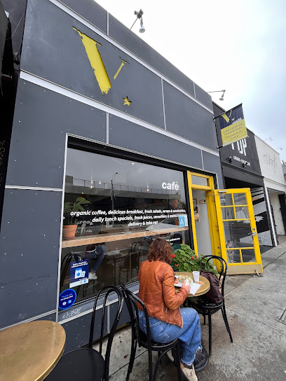V Cut Cigar Lounge