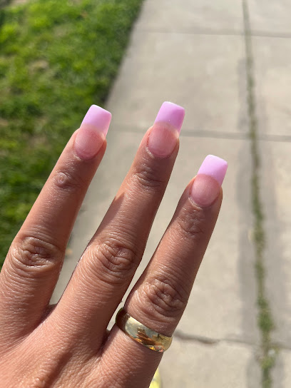 On La Nails