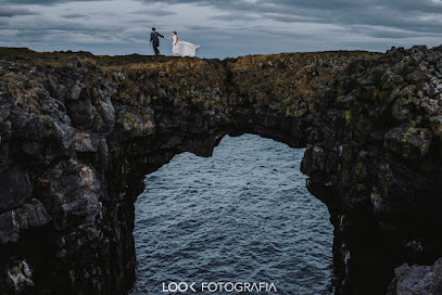 Look Fotografia Wedding Photographers