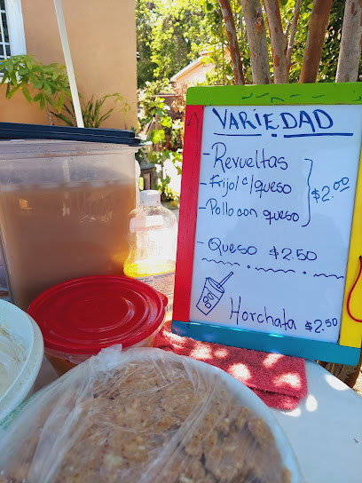 Guanacoland Pupusas