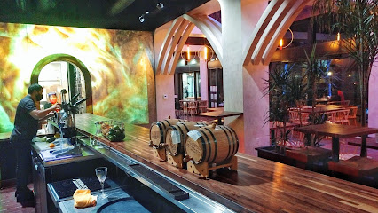 Strada Eateria & Bar