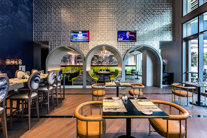 Metropole Bar + Kitchen