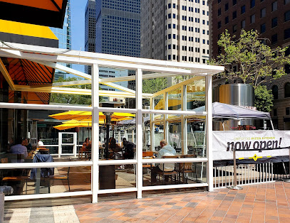 California Pizza Kitchen at 7th Street