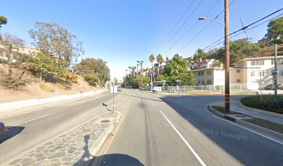 Park to Playa Trailhead